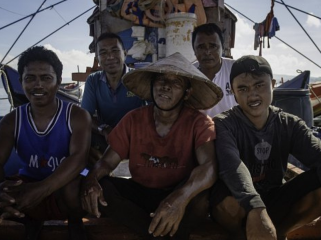 Eight Indonesian pole-and-line and handline fisheries celebrate achieving MSC certification